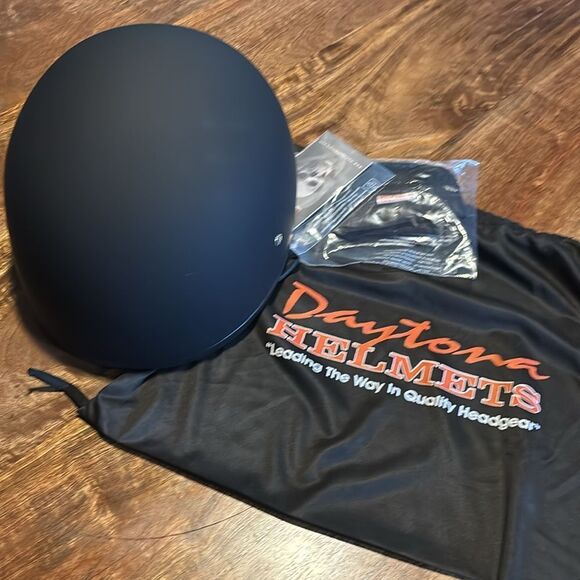 Daytona MotorcycleโHalf Skull Cap-Lightweight & Stylish DOT Approved Adults - Picture 5 of 8